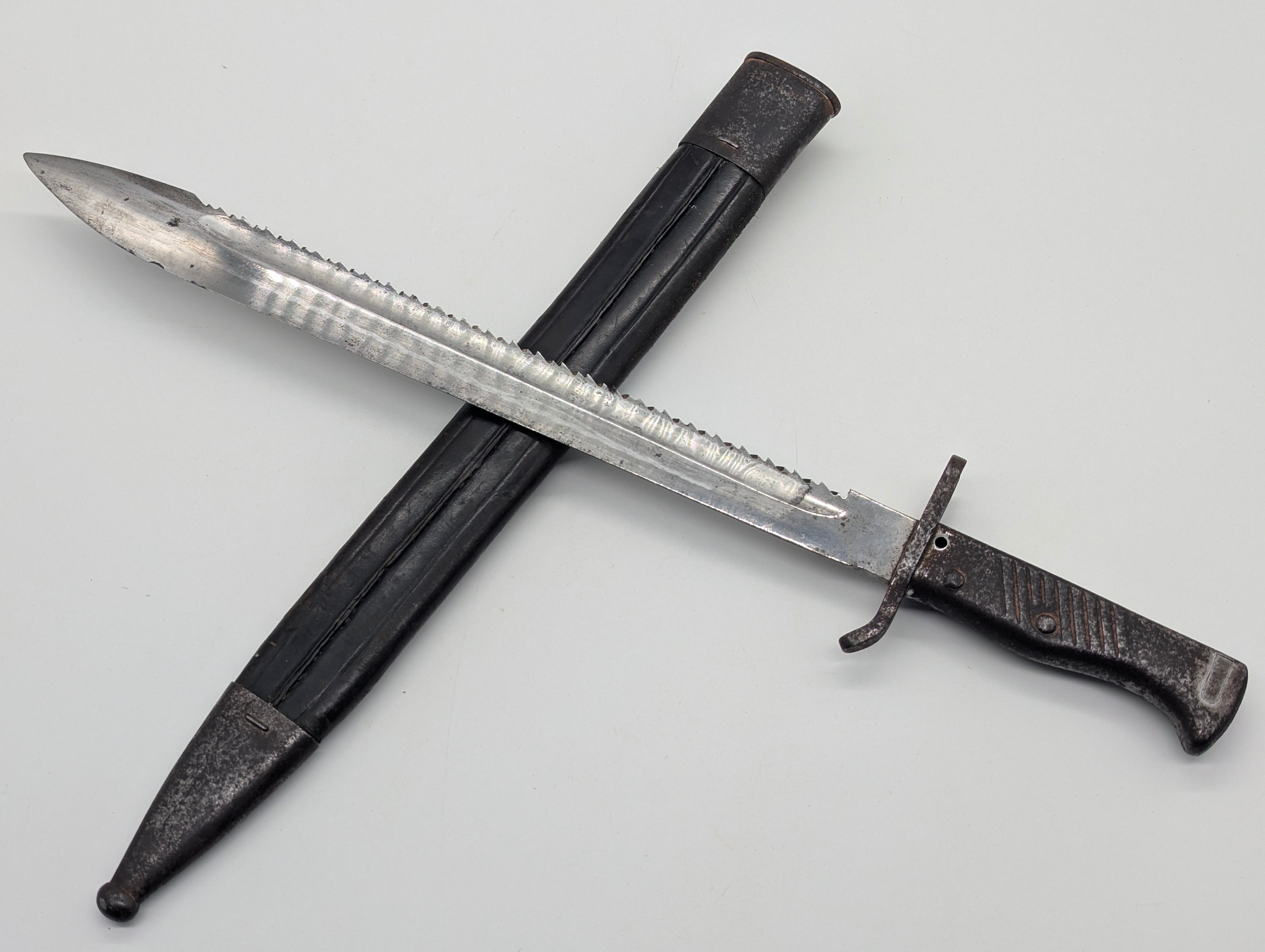 Imperial German Pioneer Marked EB42 Ersatz Sawback 98/05 Bayonet